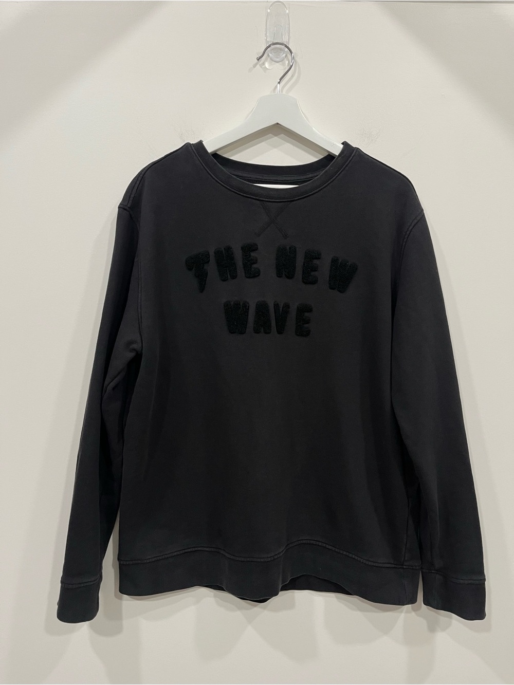 TACKMA Men’s The New Wave Black Crewneck Sweatshirt Size L